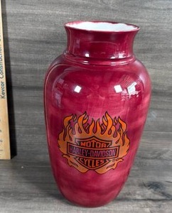 lot 142 image: Harley Davidson Red Ceramic Vase with Flames Logo