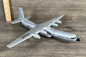 lot 146 image: &nbspUS Air Force Military Aircraft Model