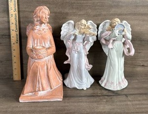 lot 150 image: Angel FigurineFigure Decorative Set