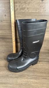 lot 159 image: Tingley Black Rubber Work Boots