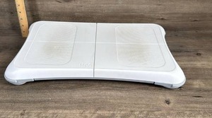 lot 187 image: Nintendo Wii Balance Board White Gaming Accessory