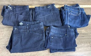 lot 202 image: Womens Blue Denim Bundle&nbsp