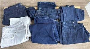 lot 204 image: Mixed Brand Denim Bundle