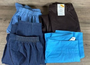 lot 234 image: Mixed Brand Womens Clothing Bundle pants and capris size 10p and 10