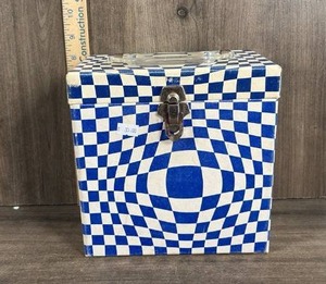 lot 290 image: Collection of 45 RPM Records with Checkered Storage Case