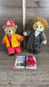 lot 340 image: Dressed Teddy Bears and TY Beanie Baby Osito Collection