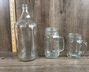 lot 358 image: Clear Glassware