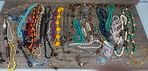 lot 134 image: Mixed Jewelry Lot Collection