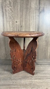 lot 165 image: Hand Carved Wooden Decorative Table