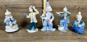 lot 280 image: Porcelain Clown Figurine Collection Set of 5