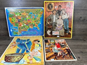 lot 293 image: Classic Childrens Puzzle Collection Set