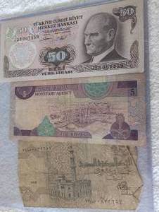 lot 302 image: Middle Eastern Banknote Collection Turkey Saudi Arabia