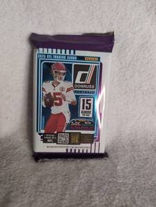 lot 1008 image: 2025 Panini Donruss NFL Trading Cards Pack
