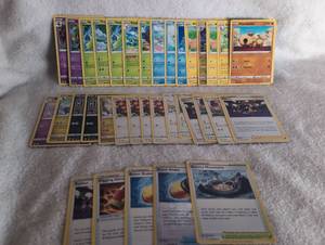 lot 1513 image: Pokmon Trading Card Game Mixed Collection Bundle