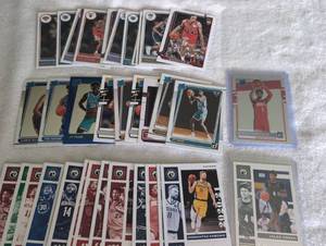 lot 2512 image: Modern NBA Basketball Card Collection Lot - with Rated Rookie cards