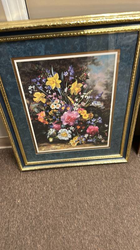 lot 50503 image: Floral Bouquet Print in Ornate Gold Frame