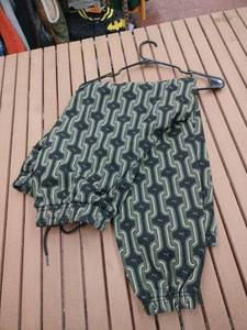 lot 58301 image: Classic 70S psychedelic graphic joggers - XL