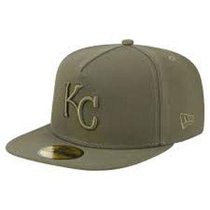 lot 58316 image: New Era 59FIFTY Kansas City Royals fitted hat in olive green - 7 12