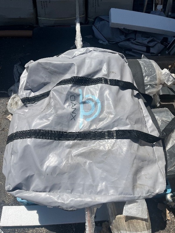 lot 198 image: 4 x 4 Water Proof Equipment Bag - Great for Balls for Practice, Football Pads, Cones, Etc w Straps