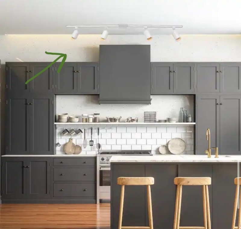 lot 20 image: Tribeca 4.67 ft. 4-Light Matte White Linear Track Lighting Kit