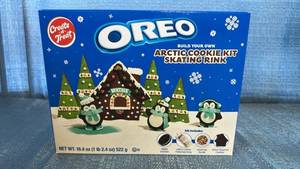 lot 2002 image: OREO Arctic Cookie Kit Skating Rink Build Your Own Set 13 count