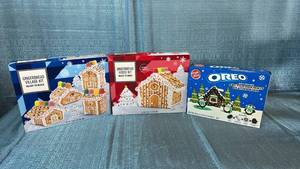 lot 2039 image: Gingerbread House Building Kits and Oreo Cookie Kit Set