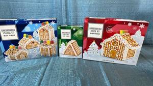 lot 2048 image: Gingerbread House Building Kits Christmas Holiday Set