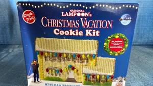 lot 2062 image: National Lampoons Christmas Vacation Cookie Kit 10 count