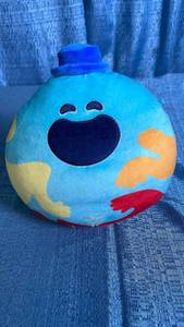 lot 3034 image: Poppy Playtime Plush Toy with Blue Hat