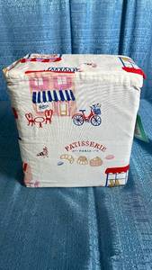 lot 3062 image: Queen Size Pet Shop Patisserie French Bakery Cotton Sheet Set