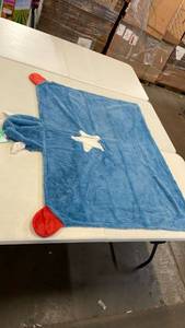 lot 3090 image: Marvel Captain America Hooded Blanket with Built-in Mask and Hand Mitts