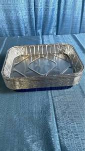 lot 3103 image: Reynolds Aluminum Foil Pans, 15 Pans