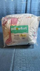 lot 8000 image: Pillowfort Toddler Comforter Set Unicorn Floral Pink