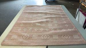 lot 8022 image: Pillowfort Pink and White Geometric Pattern Area Rug 4x6