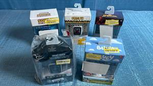 lot 8036 image: Childrens Smart Watch Collection Bundle