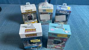 lot 8044 image: Character Themed Smartwatch Collection