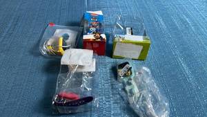 lot 8053 image: Collection of 5 Children��s Smart Watches