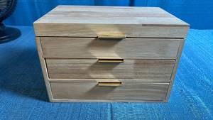 lot 8076 image: Wooden Jewelry Box with Multiple Drawers