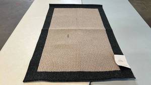 lot 8108 image: Threshold Washable Accent Rug with Border Design