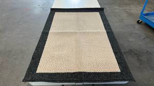 lot 8112 image: Threshold Madison Washable Accent Rug with Dark Border