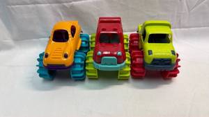 lot 9 image: Colorful Toy Car Set