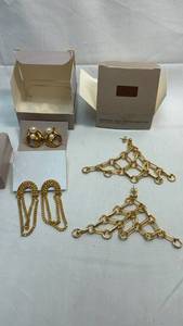 lot 22 image: Gold-Tone Earrings from Avon