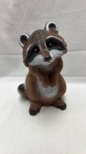 lot 29 image: Raccoon Figurine
