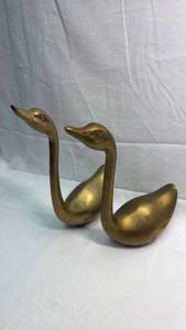 lot 44 image: Brass Swan Figurines Set of Two