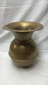lot 91 image: Brass Spittoon with Wide Flared Rim