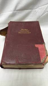 lot 111 image: The New Century Dictionary Volume TWO by D. Appleton-Century Company