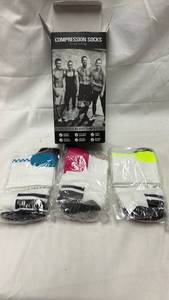 lot 118 image: Compression Socks 15-20 mmHg Multi-Color Athletic Set (Men��s Small)