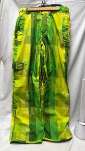 lot 122 image: Scott Green Yellow Checkered Ski Snow Pants (Men��s Small)