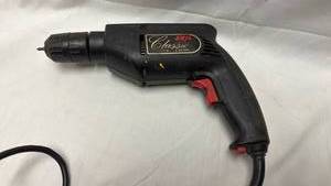 lot 144 image: Skil Classic 7.5A Corded Electric Drill with Chuck