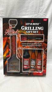 lot 156 image: Larry the Cable Guy GIT-R-DONE Grilling Gift Set